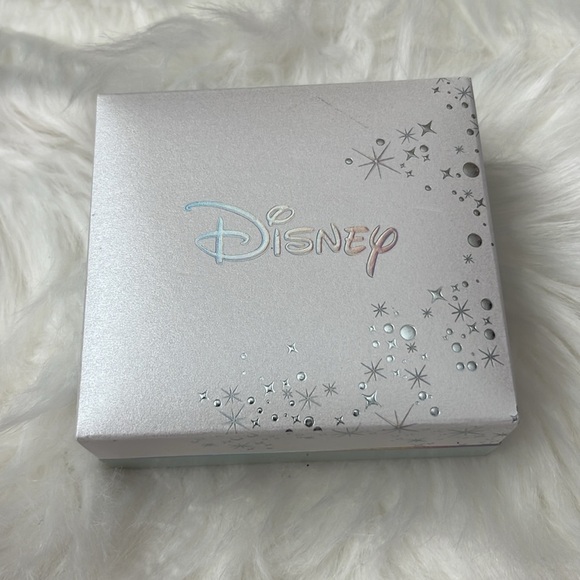 🆕 Disney Mickey Mouse and Minnie Mouse “Made for each other” Pendant Necklace - Picture 6 of 6